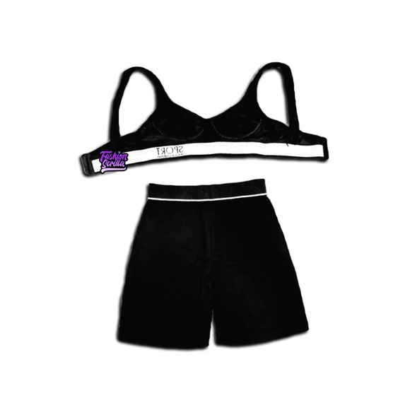 Vintage Dolce & Gabbana Black & White Vintage Sport shorts & sport bra - Picture 9 of 11